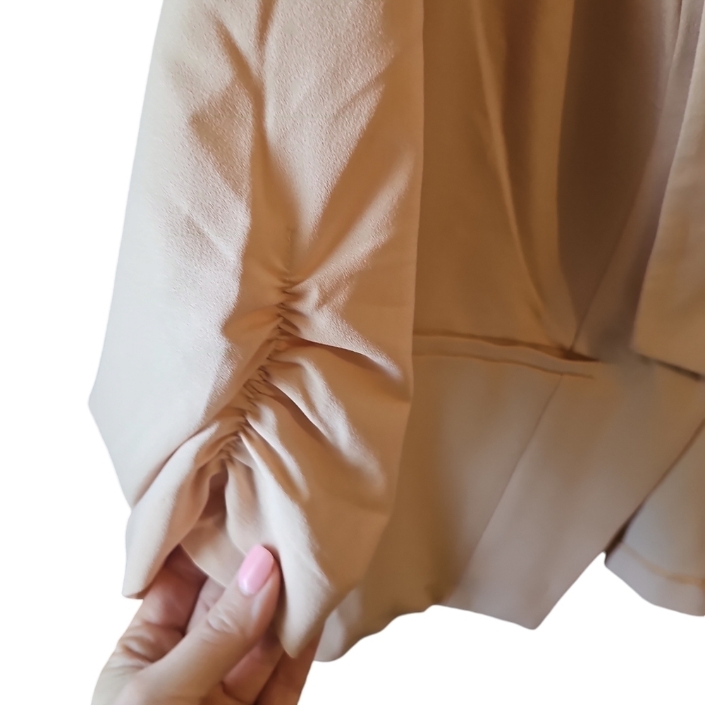 Torrid sz 2 rouche sleeve open blazer light pink sz 2X - Picture 4 of 7